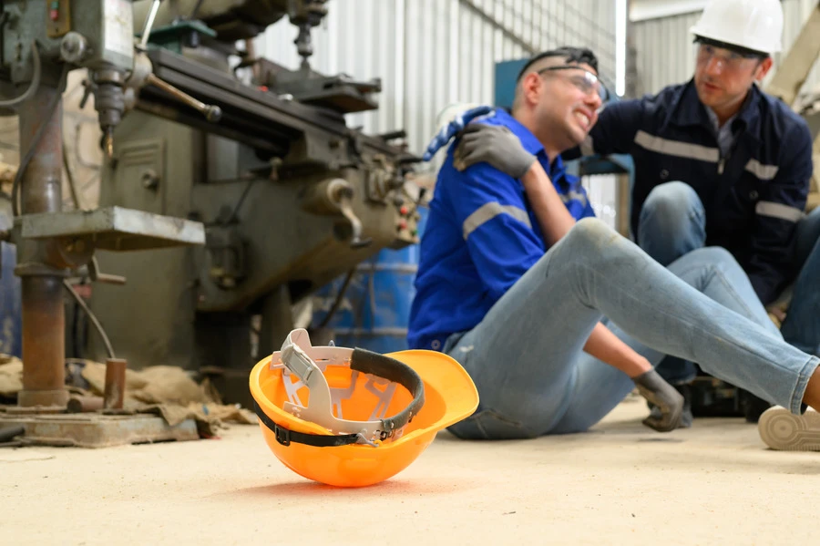 If I Get Injured at Work, Do I Get Paid? Understanding Workplace Injury Laws in Texas